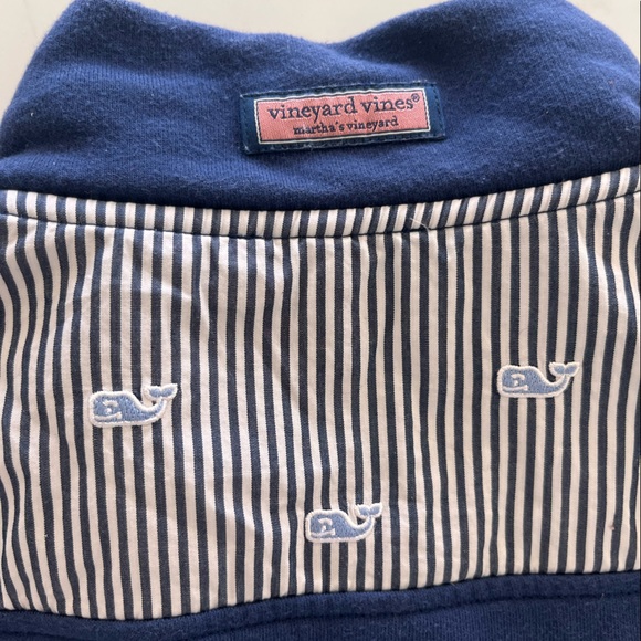 Vineyard Vines half zip pullover - Picture 2 of 4